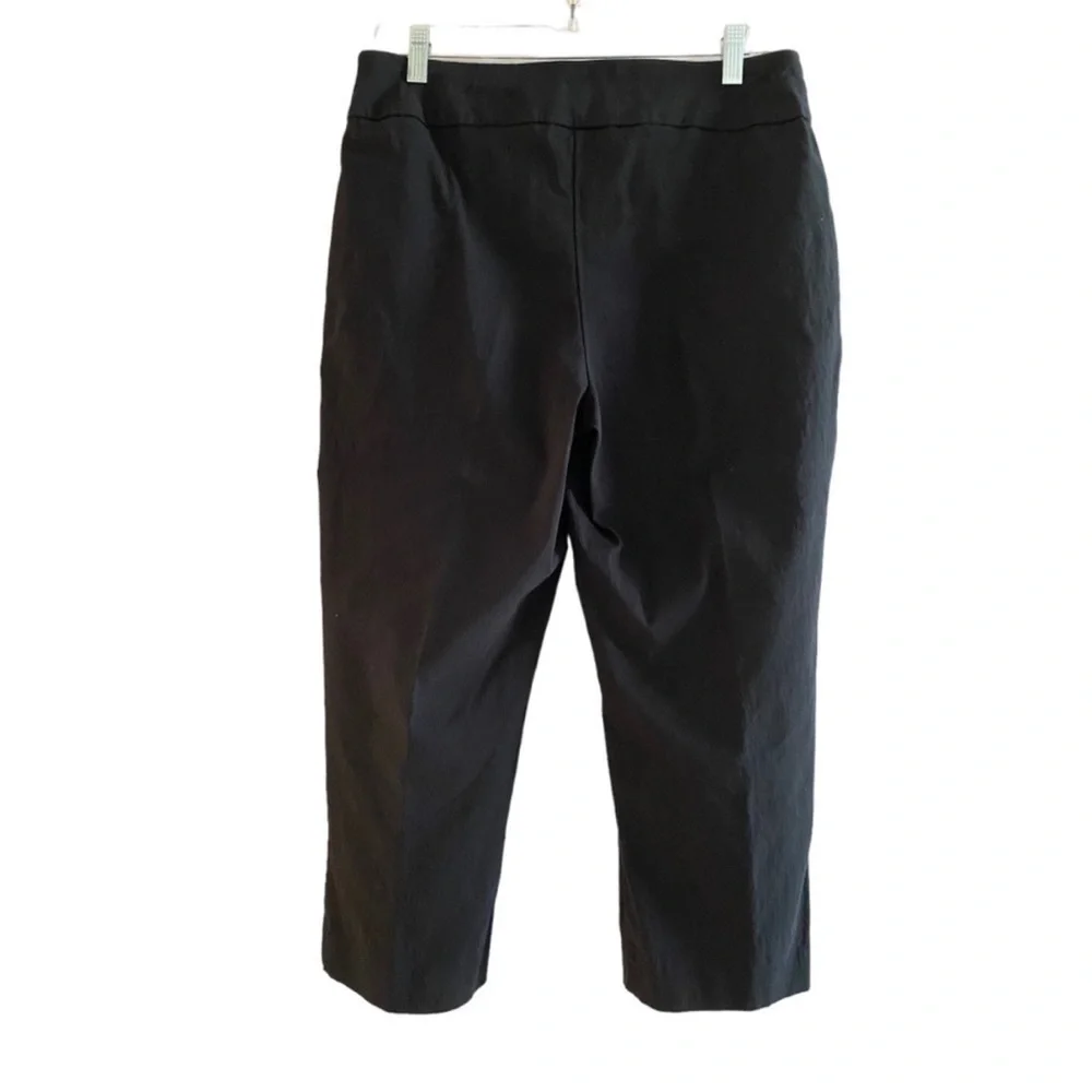 JM Collection Black Capri Pants M Women’s - Picture 3 of 5